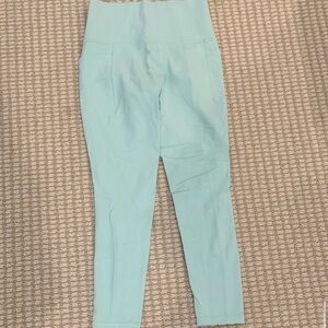 Athleta Salutation Stash Pocket II 7/8 Tight Leggings